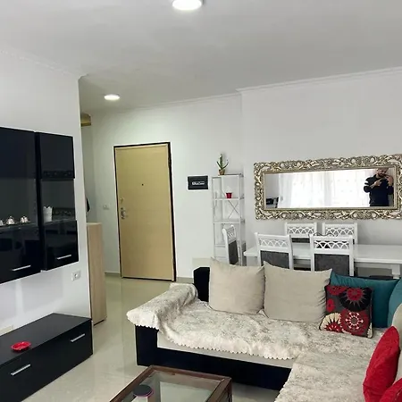Mario House 아파트 Vlorë