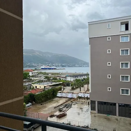 Mario House * Vlorë